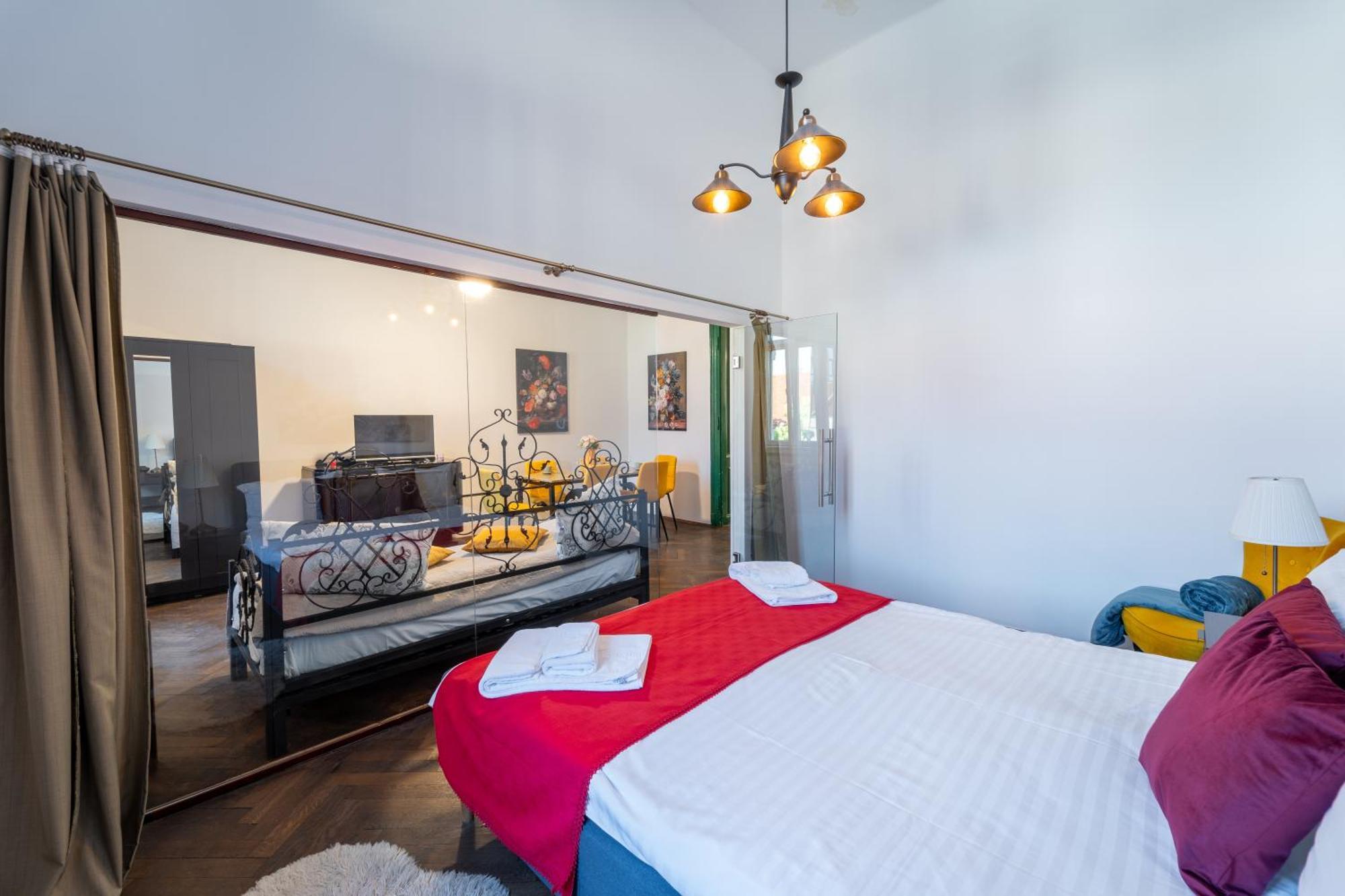 Noble 5 Star House In Unirii Plaza Villa Cluj-Napoca Eksteriør billede