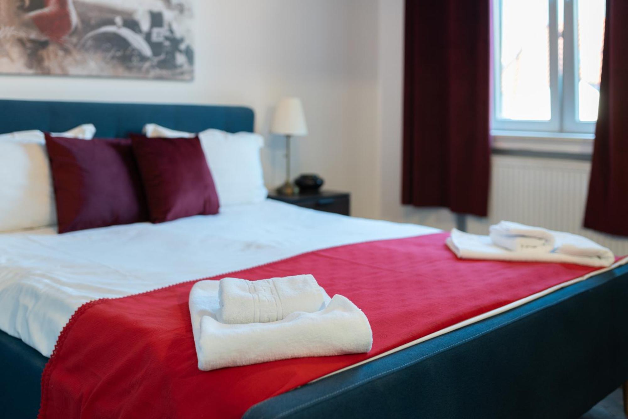 Noble 5 Star House In Unirii Plaza Villa Cluj-Napoca Eksteriør billede